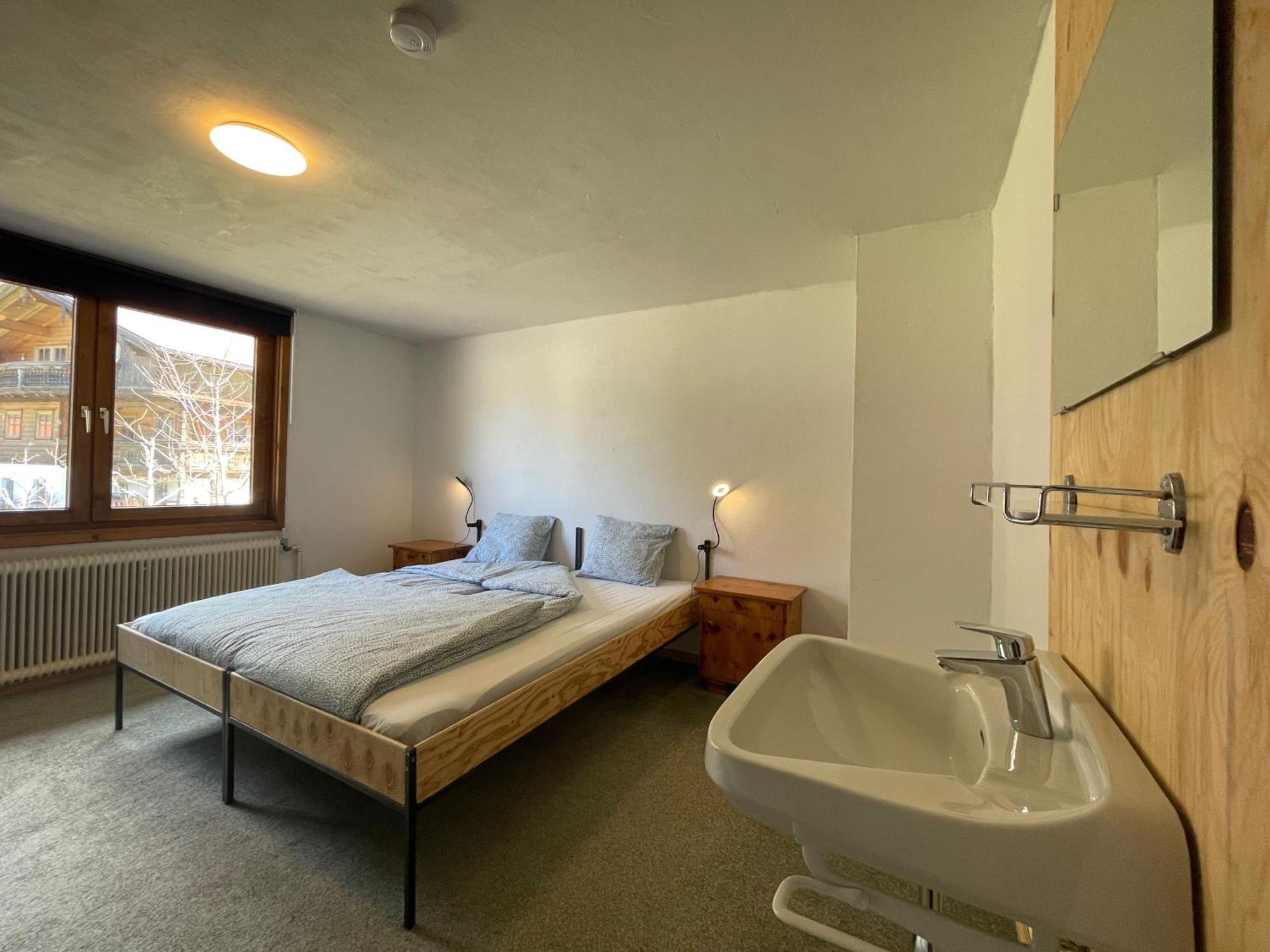 Backyard Mountain Hostel Mayrhofen Bagian luar foto